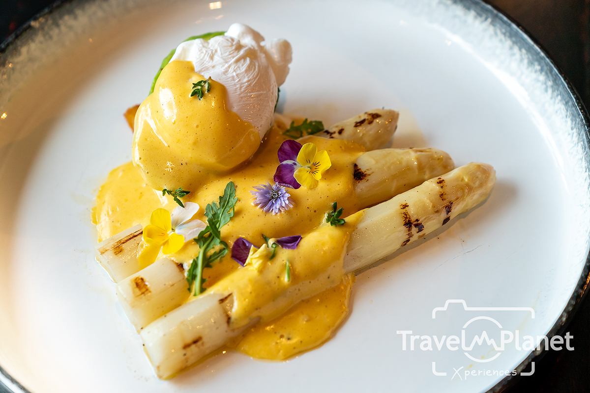 The Riverside grill Royal Orchid Sheraton - Grill white asparagus