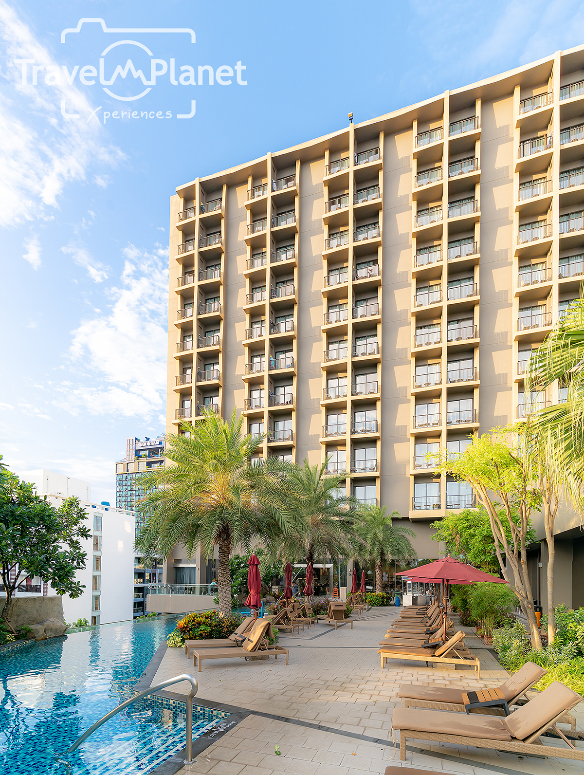 โรงแรม เมอร์เคียว พัทยา โอเชี่ยน รีสอร์ท - Mercure Pattaya Ocean Resort สระว่ายน้ำ